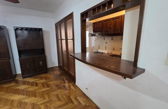 Departamento de 95 m² Tres Ambientes Al Frente en Venta en Devoto Apto Credito!